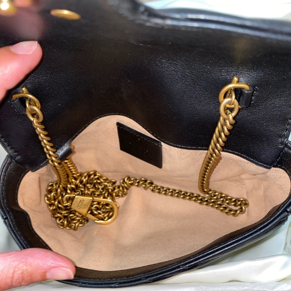 GG Marmont matelassé leather super mini bag - Picture 7 of 11